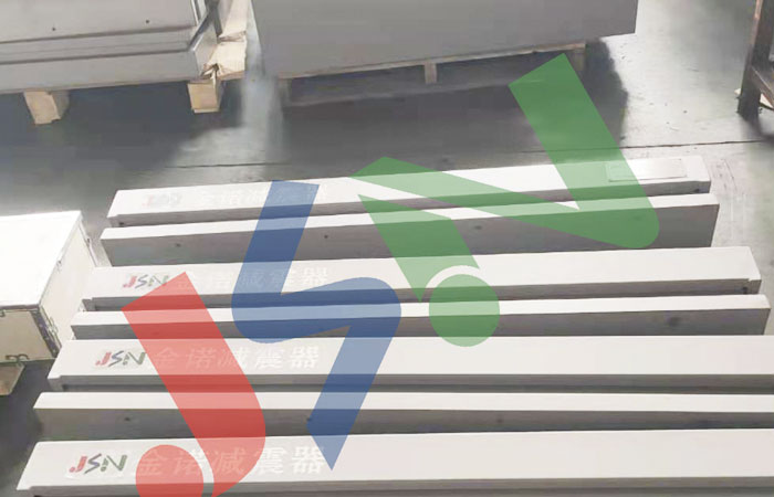 上海虹橋國家會展中心矩陣式減振器MT型案例！